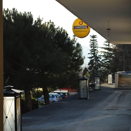 Du Soleil Отель Saint-Leonard